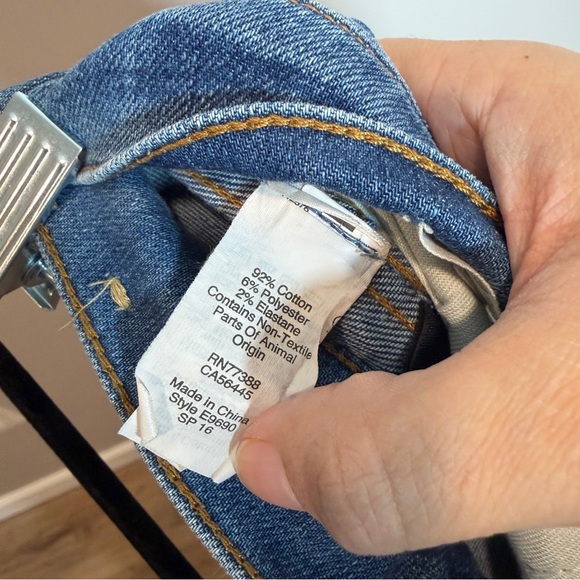 Madewell Size 6 Upcycled Bell Bottom Jeans Tiered Ruffle Hem Boho Festival - Picture 12 of 13